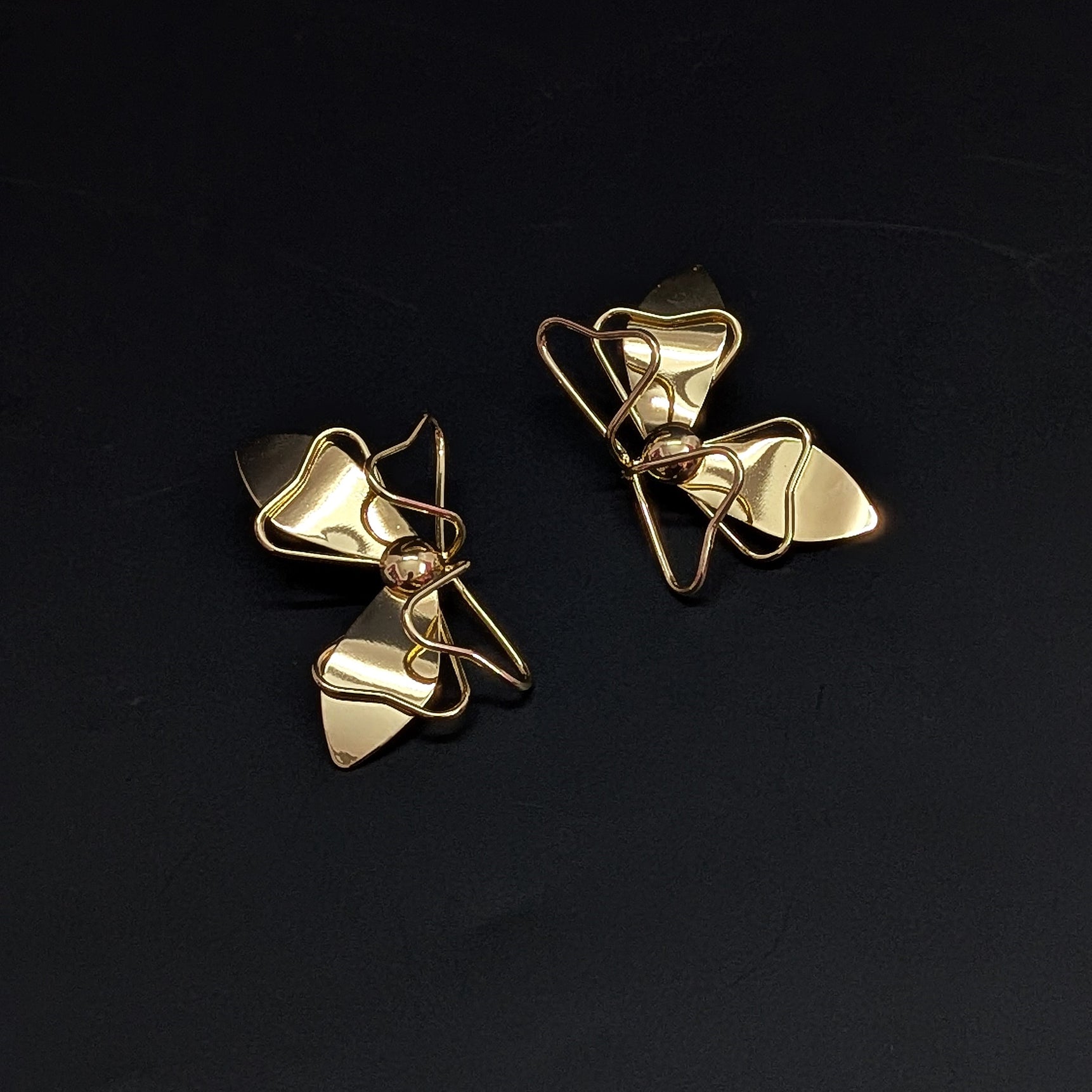 Gold bow knot earrings