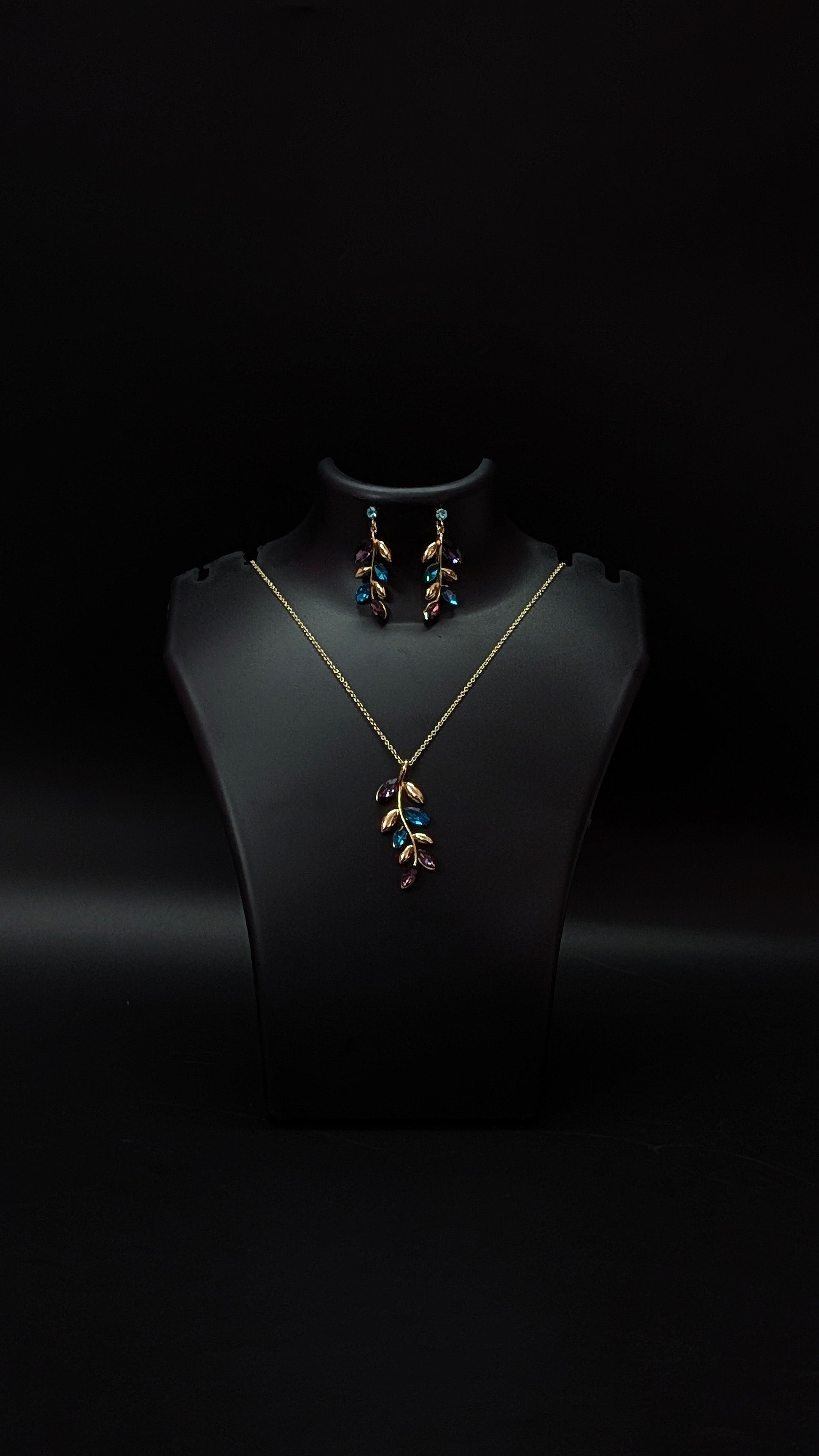 Elegant Leaf Floral Pendant Set with Danglers