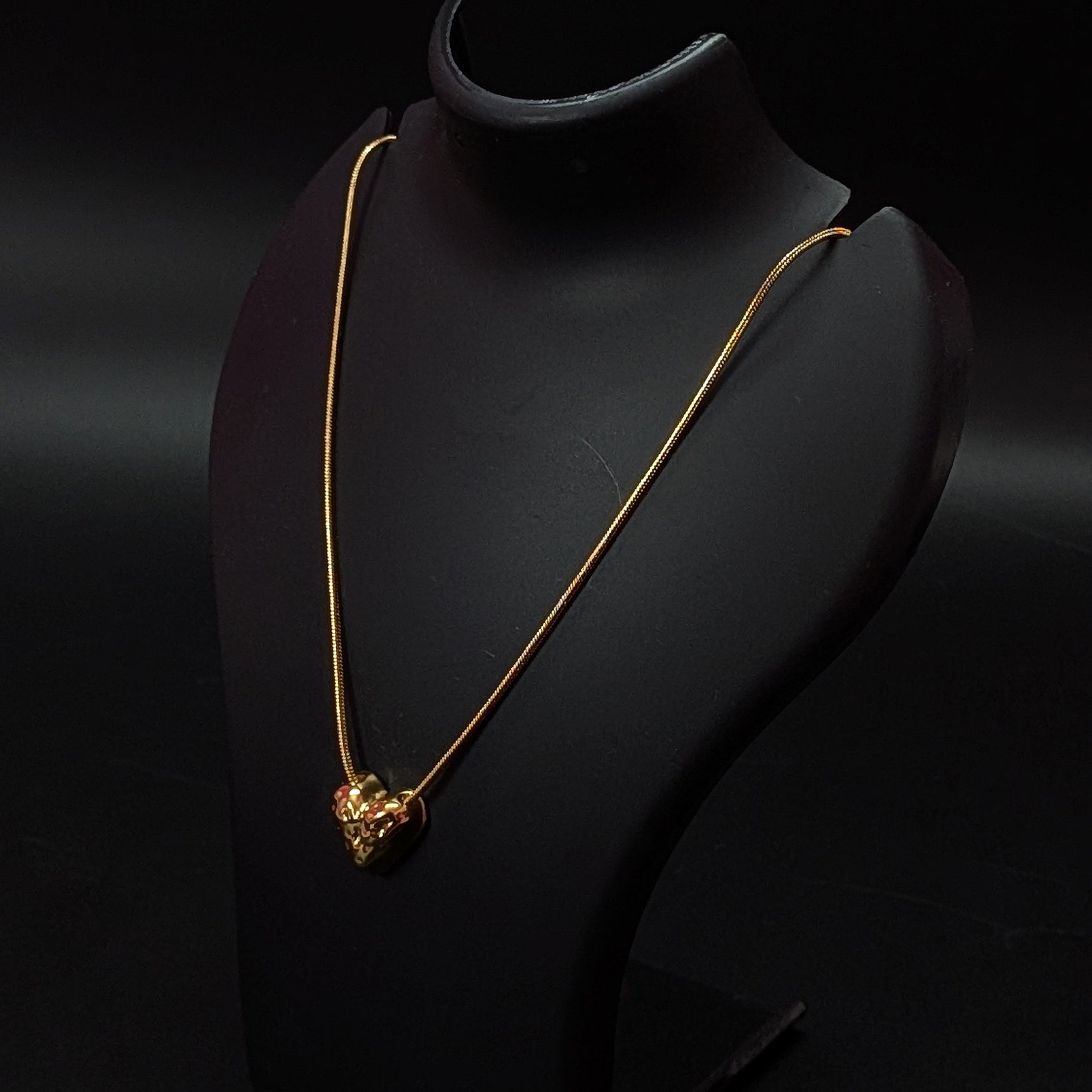 Heart Pendant Gold Chain Minimal Necklace