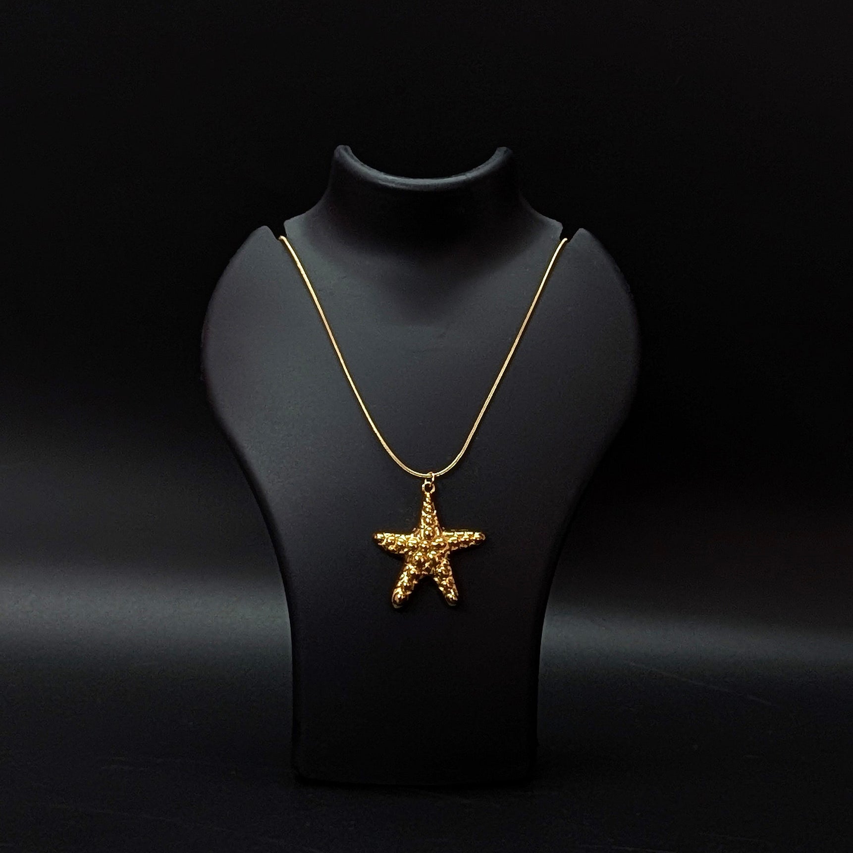 Golden Starfish Pendant Necklace – Coastal Charm Jewelry