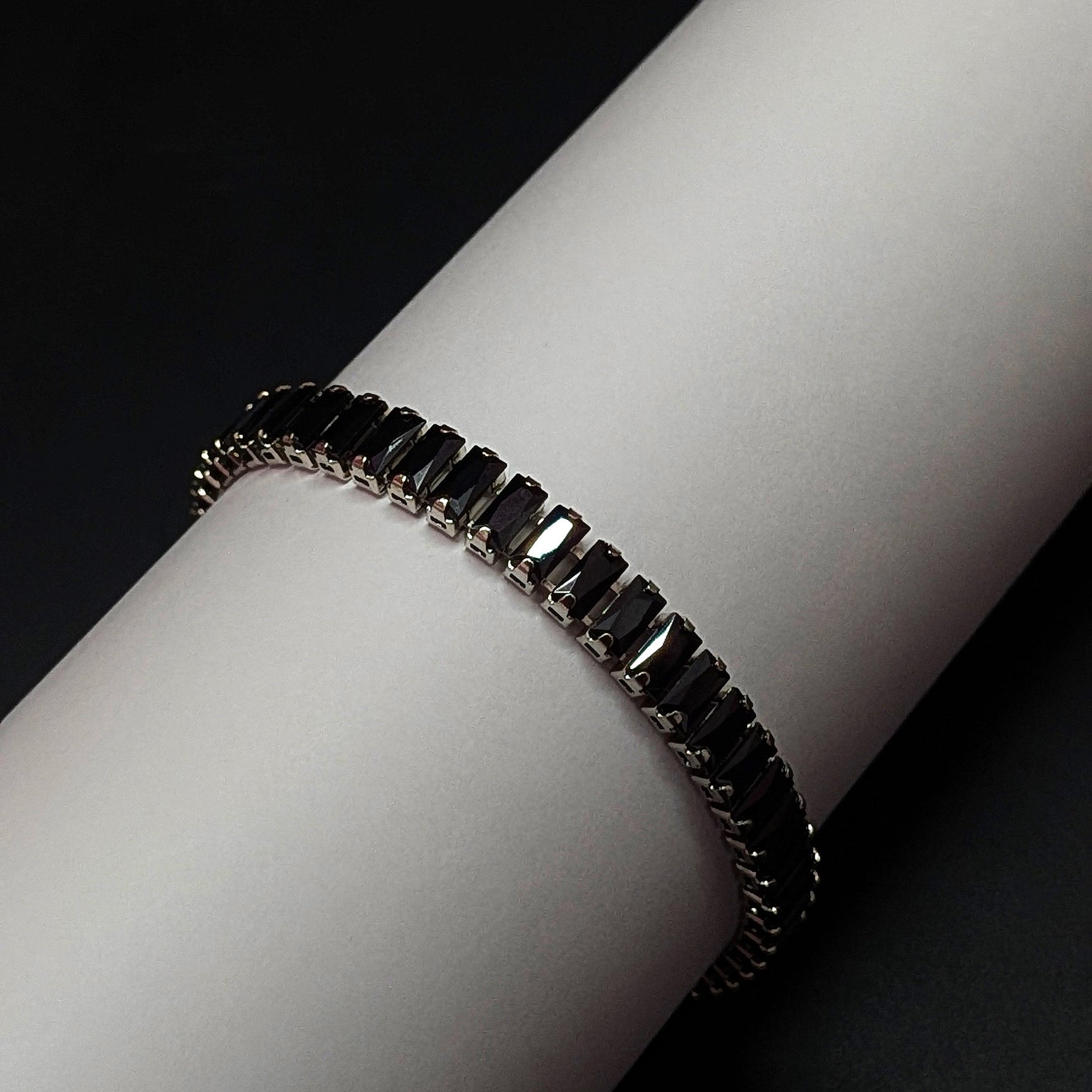 Black Big Zem Zircon Elegant Bracelet