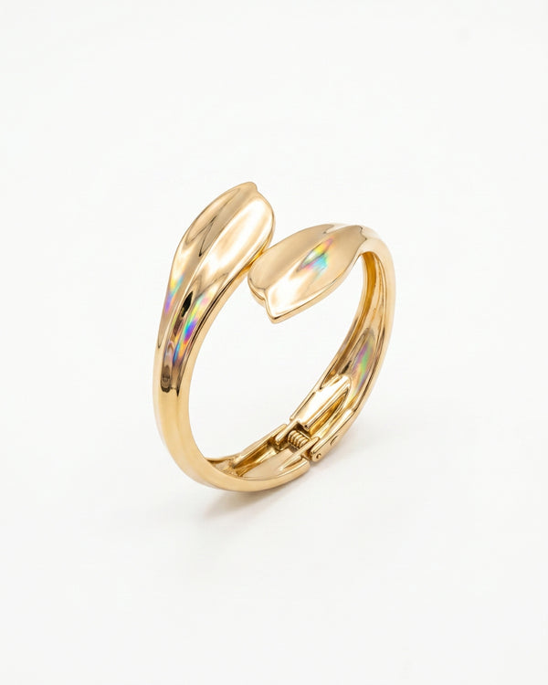 Golden Flame Cuff Bracelet – Bold Sculpted Statement