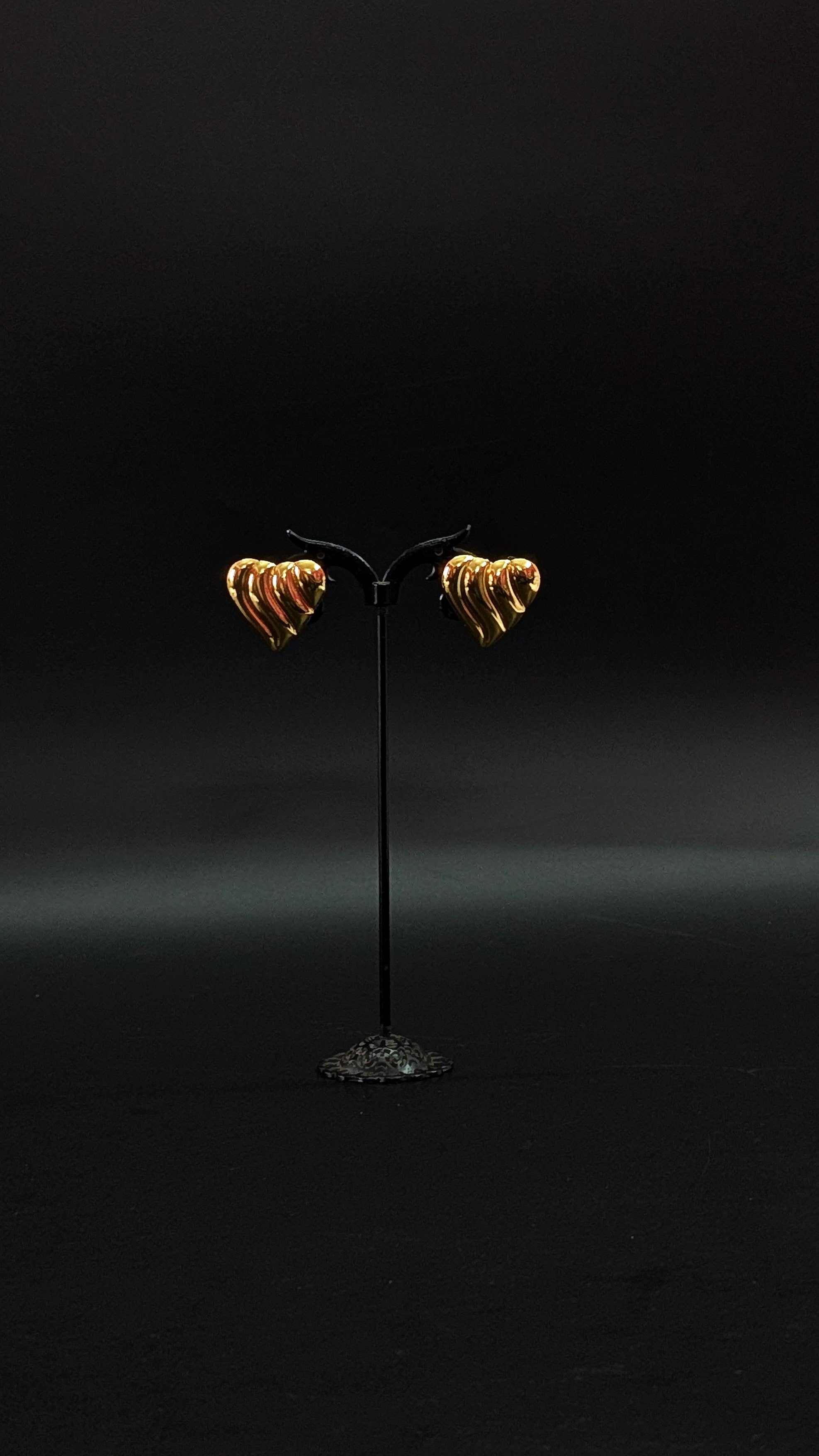 Gold Wavy Heart Stud Earrings